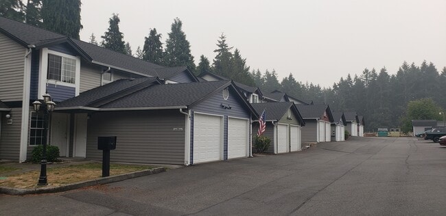 Building Photo - 5512 96th St E