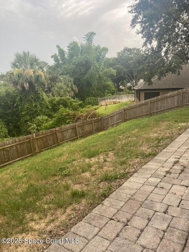 Building Photo - 3974 Tangle Dr