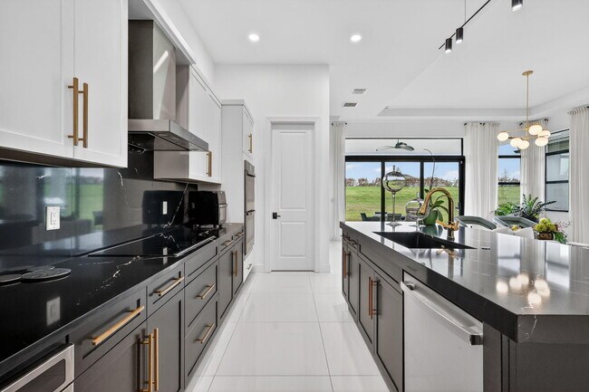 Building Photo - 10195 SW Latium Wy