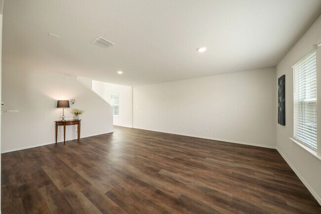 Building Photo - Great home with a great price!