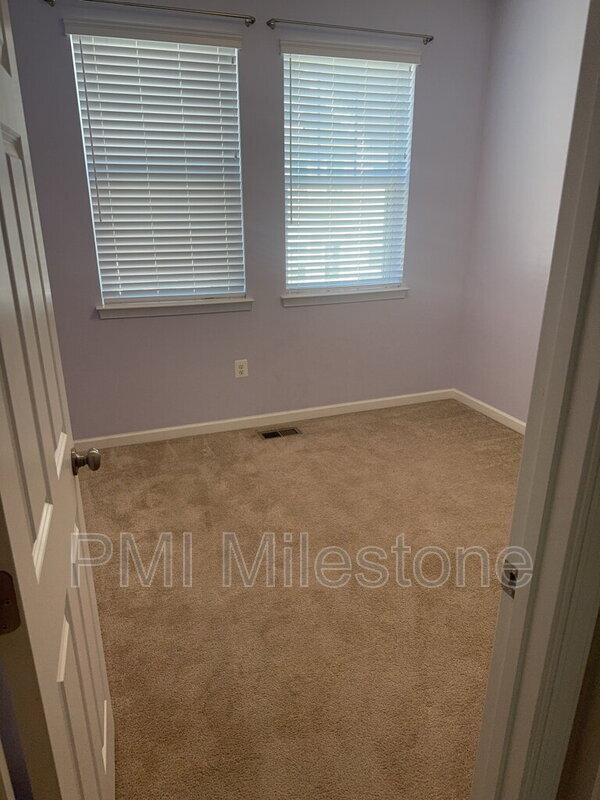 Building Photo - 13255 Dowdens Ridge Dr