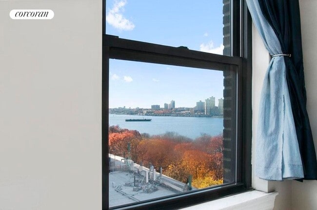 Building Photo - 230 Riverside Dr