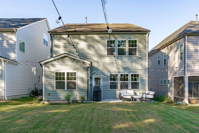 Building Photo - 504 Flip Trail