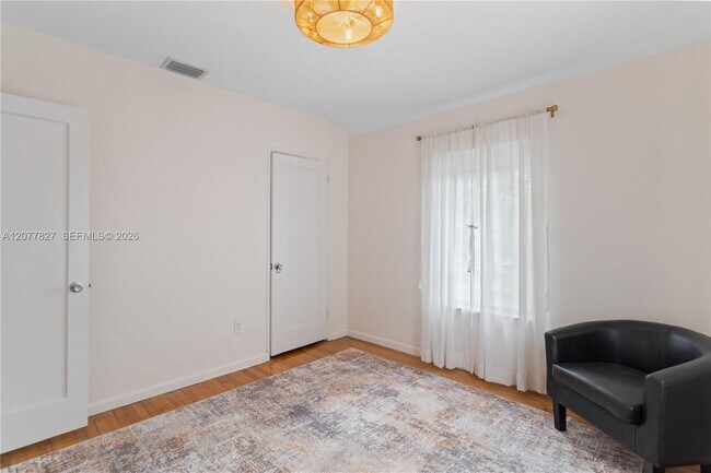 Building Photo - 72 Palmetto Dr