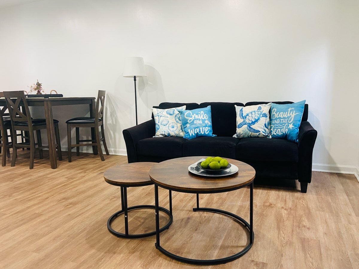 Living room - 311 Penniman Rd