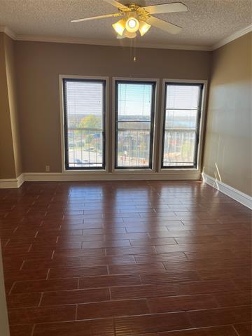 Building Photo - 2117 Reflection Bay Dr