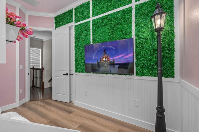 Building Photo - 834 Golden Bear Dr
