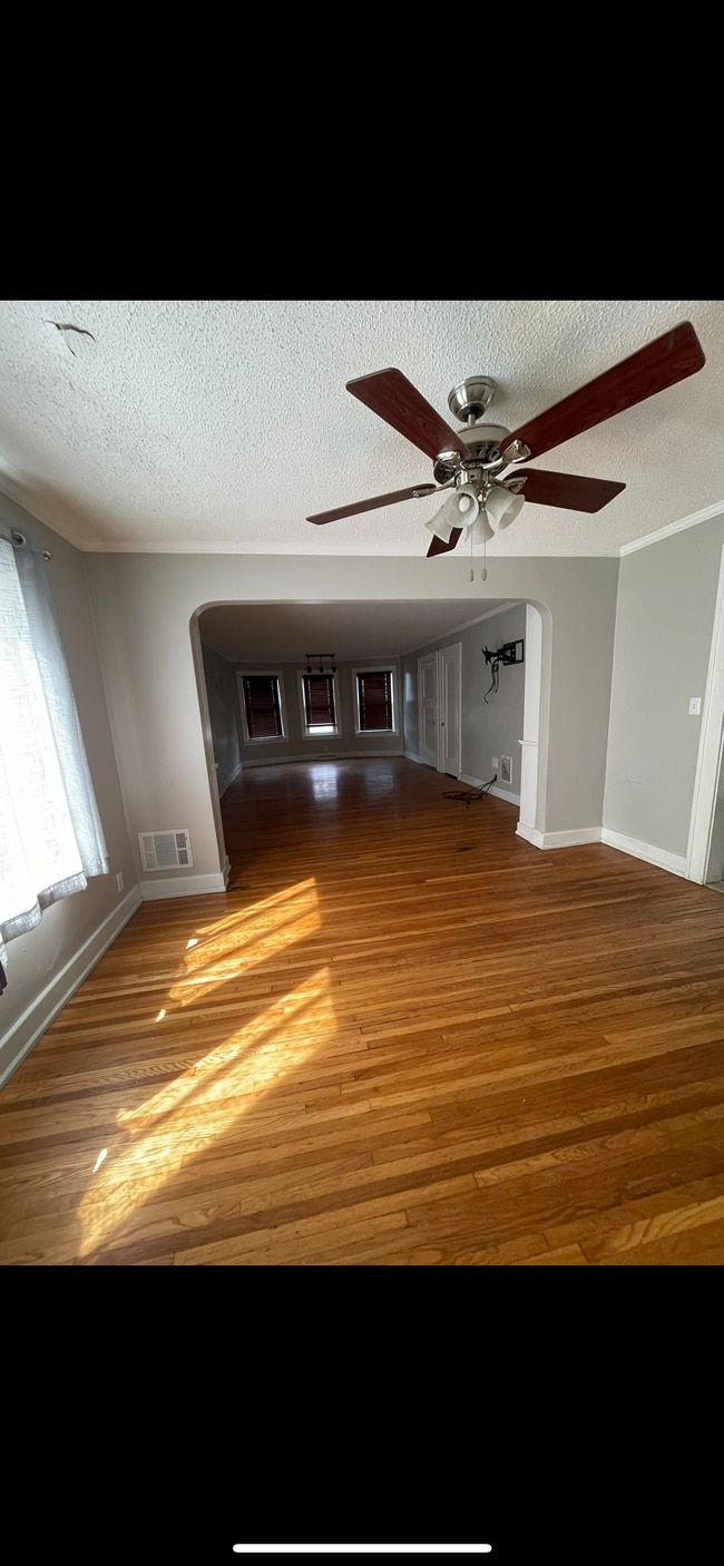 Building Photo - 295 Hartwell Rd