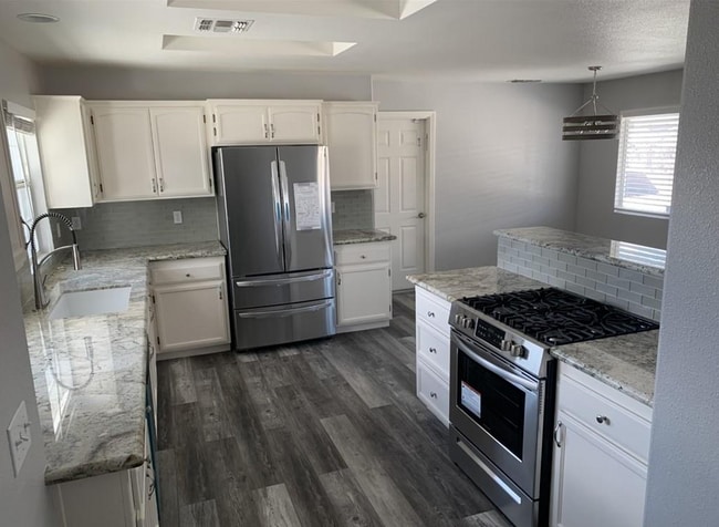 Building Photo - 8610 Bolero Dr
