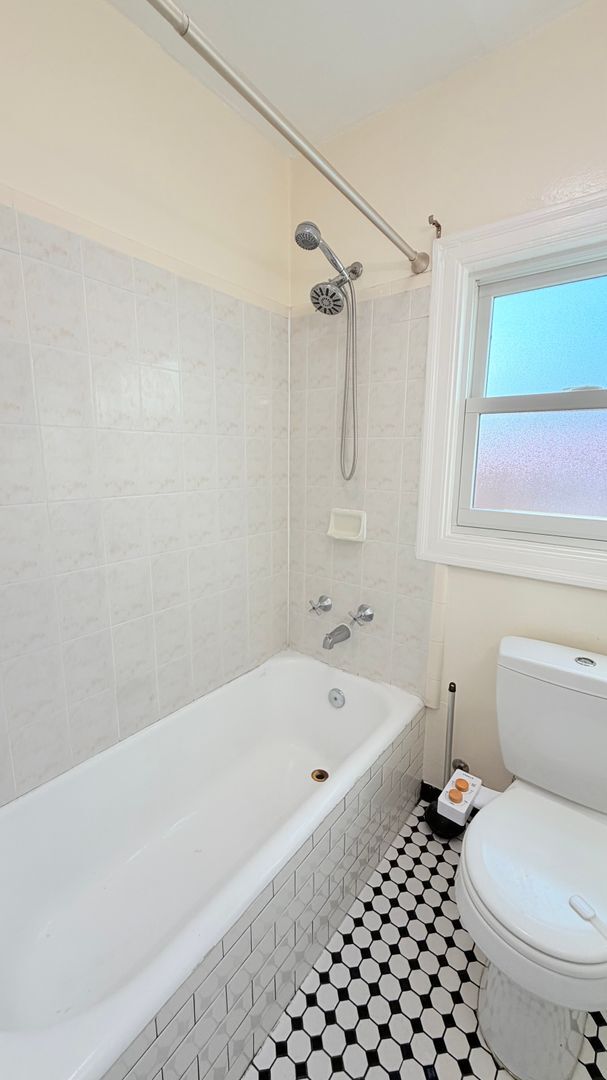 Building Photo - 3265 Liese Ave