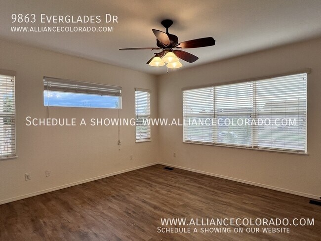Building Photo - 9863 Everglades Dr