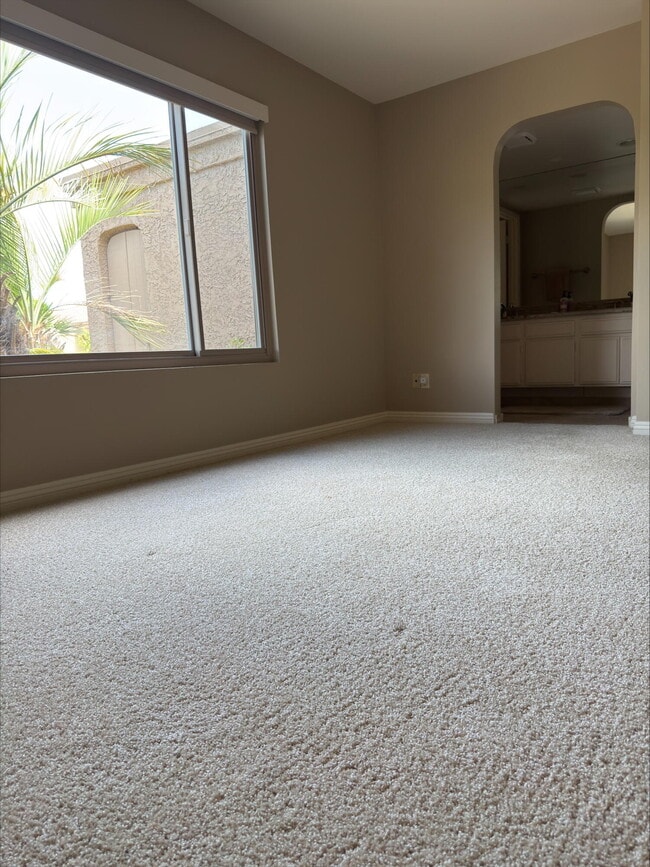 Building Photo - 44299 Capri Ct