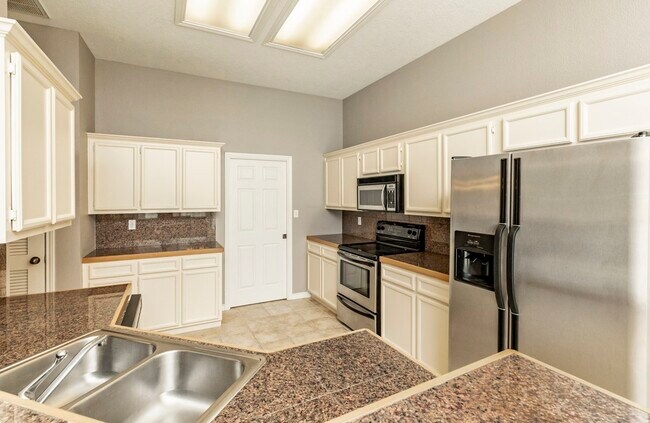 Building Photo - 434 Harbor Oaks Dr