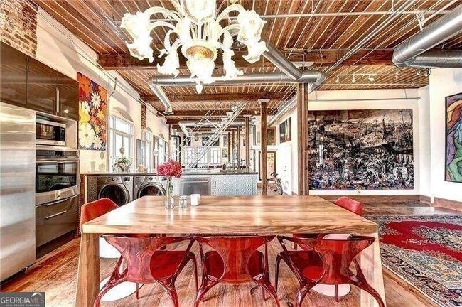 Building Photo - 161 Mangum St SW