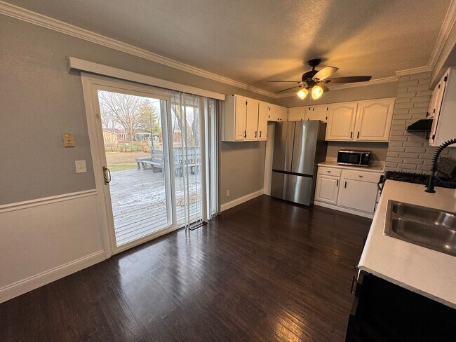 Building Photo - 4 bedroom 2 bath home in Port Byron