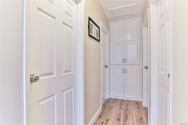 Building Photo - 15061 Drake Ln