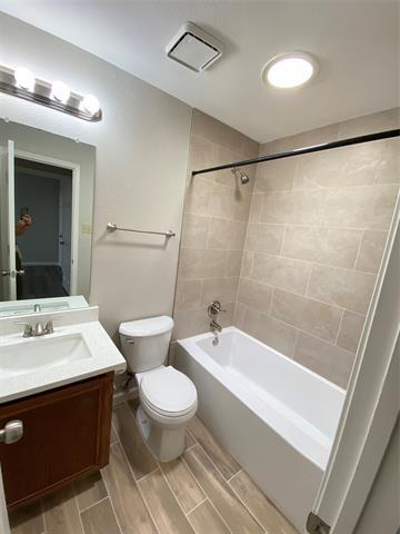 Building Photo - 1535 Collin Dr
