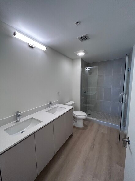 Building Photo - 1715 N J Ter