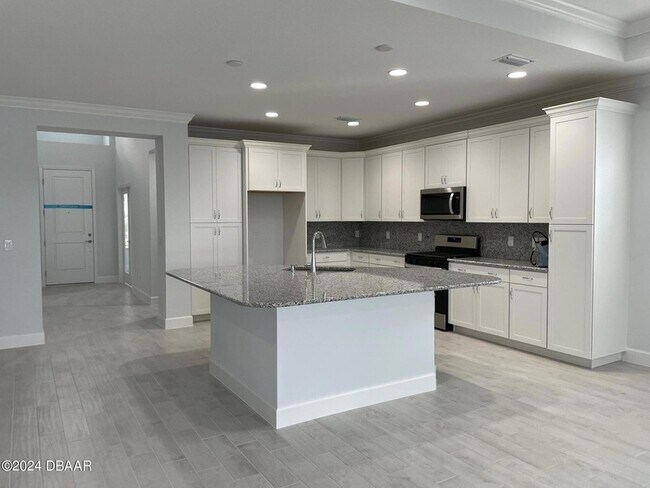 Building Photo - 818 Bama Breeze Dr