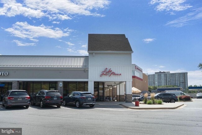 Building Photo - 5353 ZENITH OVLK