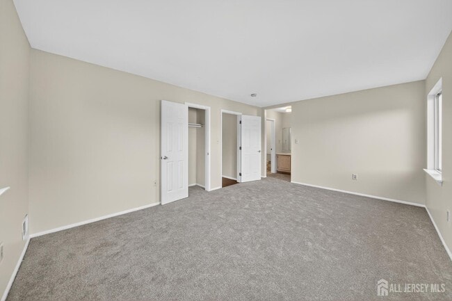 Building Photo - 1606 Madaline Dr