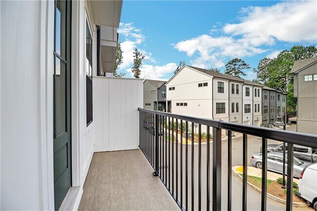 Building Photo - 993 Johnson Ferry Rd NE