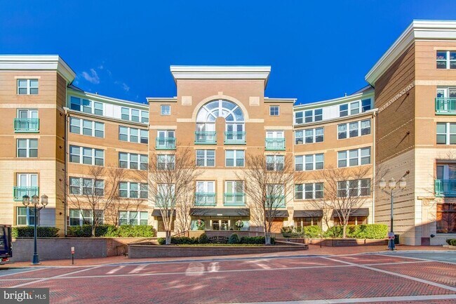 Building Photo - 12000 Market St