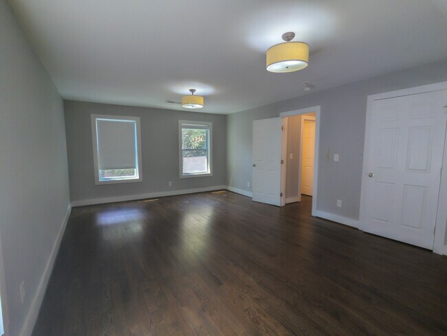 Building Photo - 1261 Eastridge Rd SW