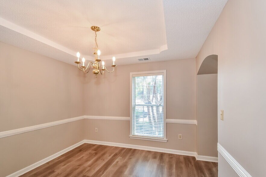 Building Photo - 1758 Torrington Ct