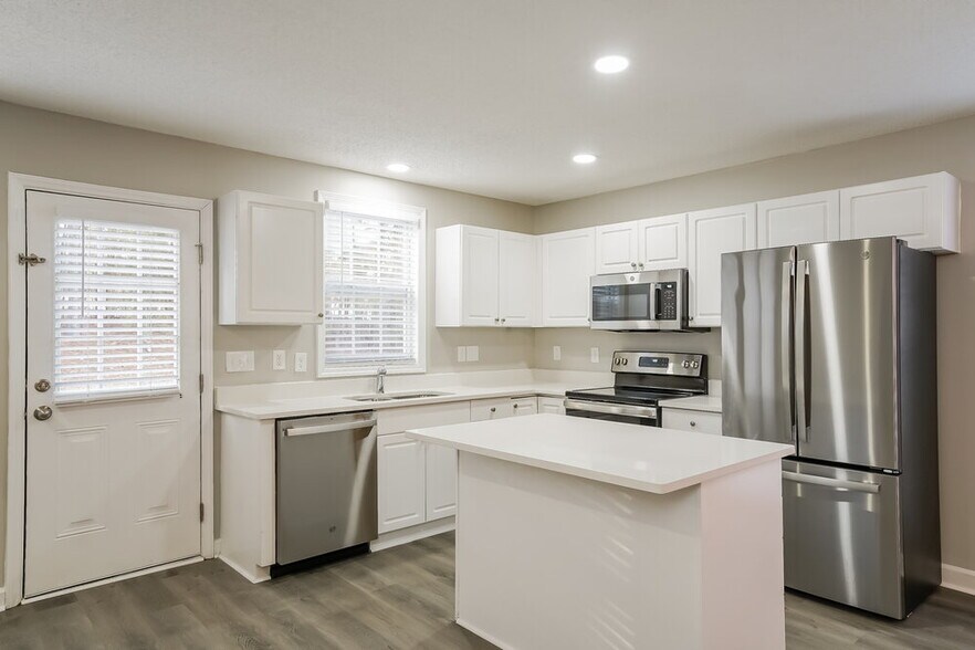 Building Photo - 5644 Tealbrook Dr