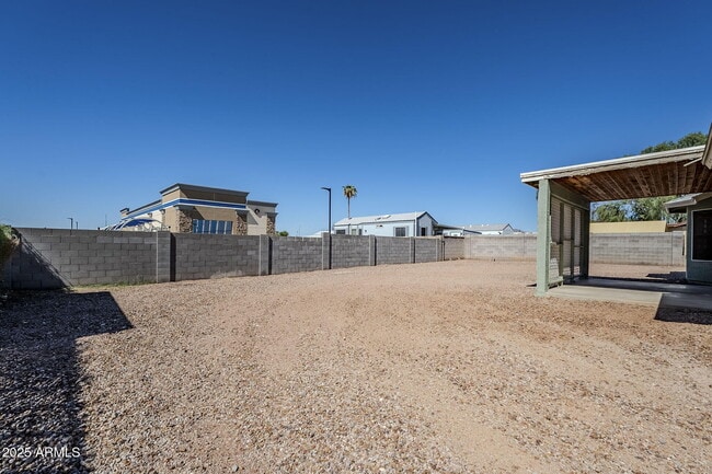 Building Photo - 678 S Silver Dr