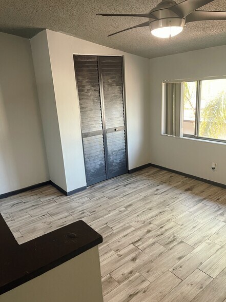 Building Photo - 1264 E 113th Ave