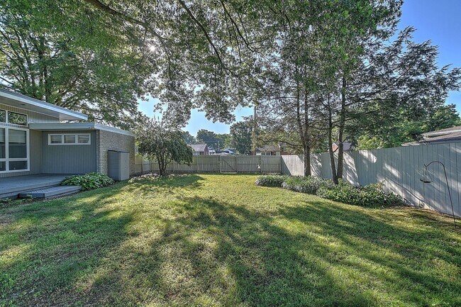Building Photo - 3 Bdrm / 2 Bath One Level Home   Kingsport, TN