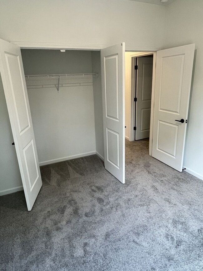 Building Photo - Brand New 4 Bed Townhome in North Charlotte!