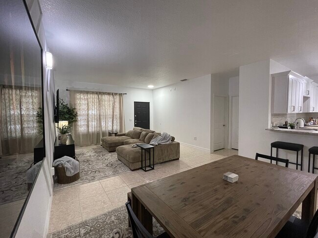 Building Photo - 3111 Sun Lake Ct