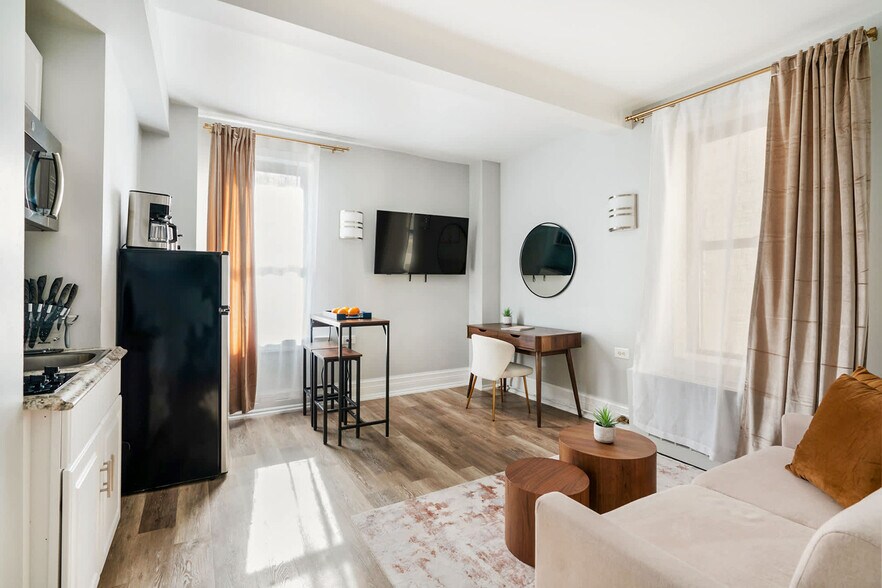 Building Photo - 238 W 73rd St