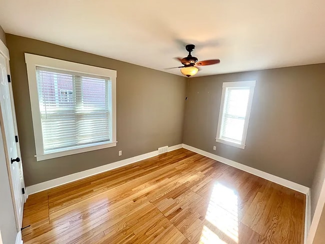 Building Photo - 414 S 40th St