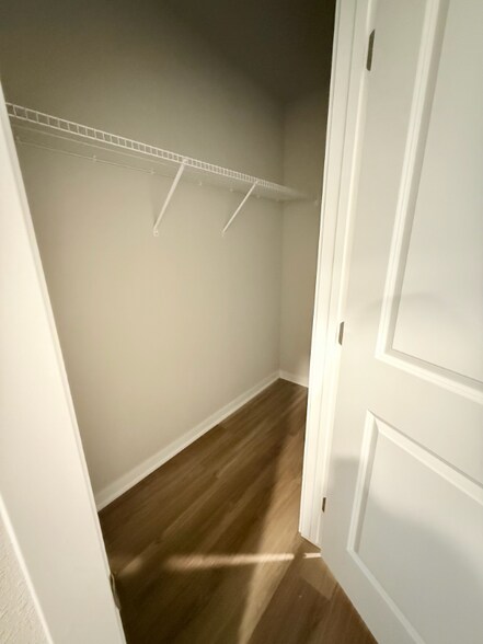 Building Photo - 7809 N 169th St