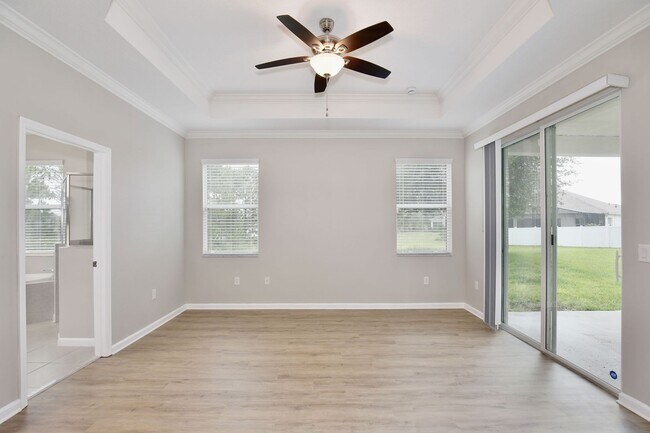 Building Photo - Beautiful 4/2.5 Spacious Home with a Loft Area and a 2 Car Garage Located in Sawgrass Bay - Clerm...