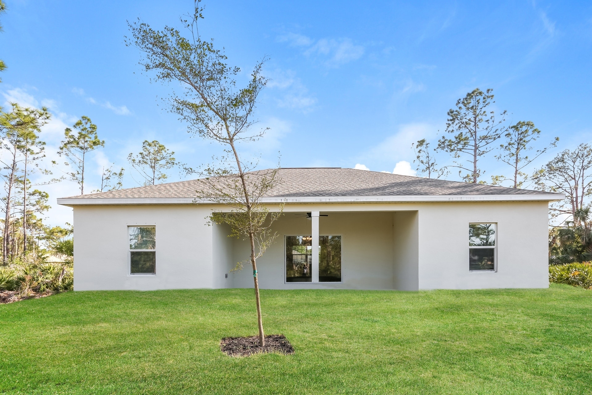 Building Photo - 5233 Cillette Ave