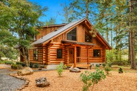 Building Photo - Log Cabin