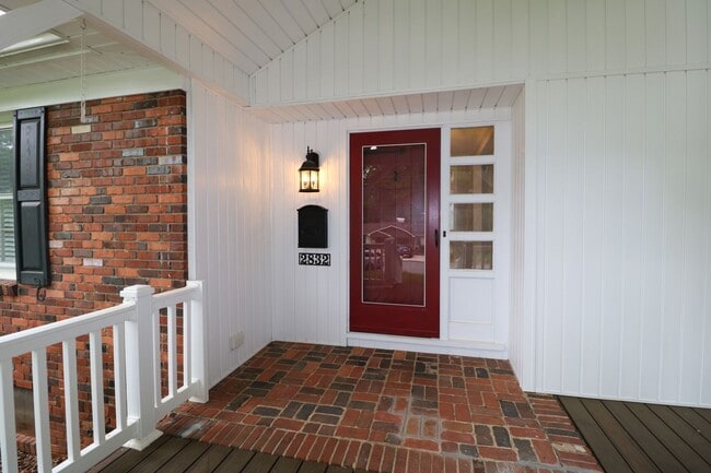 Building Photo - 2832 Monticello Dr