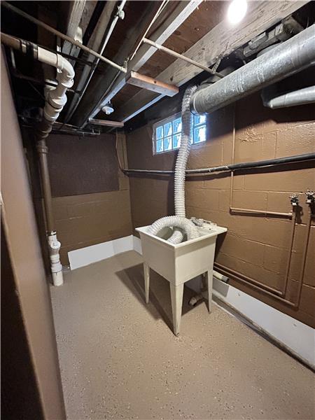 Building Photo - 128 S 13th St