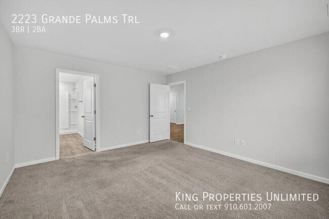 Building Photo - 2223 Grande Palms Trl