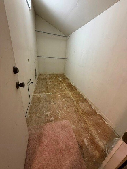 Building Photo - 1507 Sierra Dr