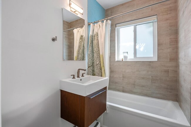 Building Photo - 9025 Dickens Ave