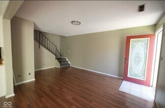 Building Photo - 2813 Del Prado Dr