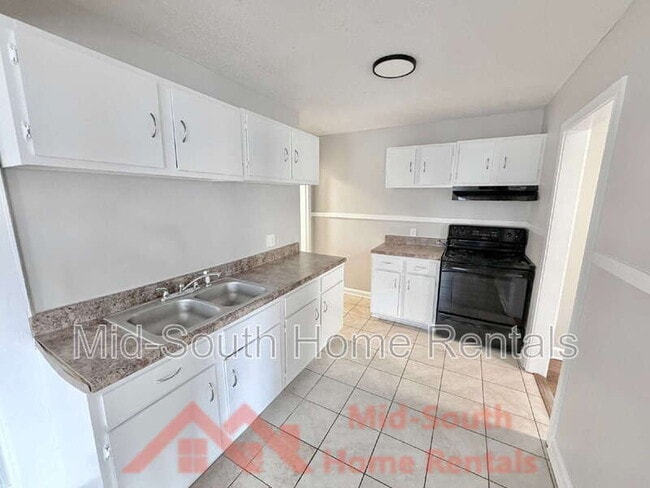 Building Photo - 2914 Hoskins Rd