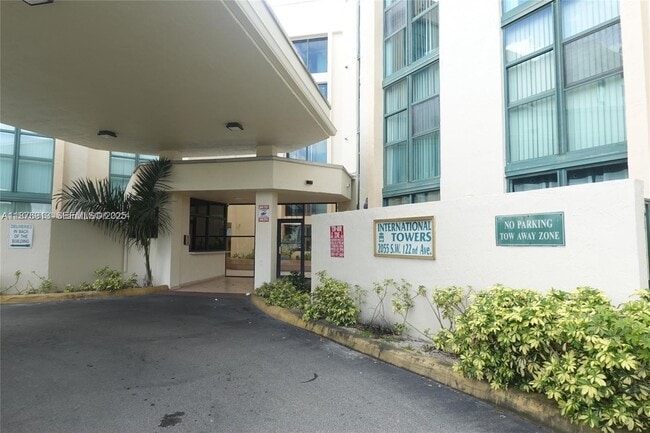 Building Photo - 2055 SW 122nd Ave