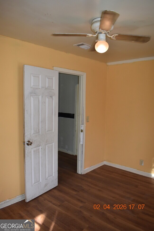 Building Photo - 1088 Radio Dr